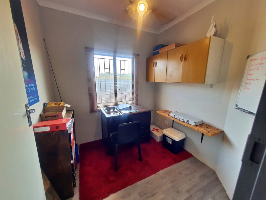 3 Bedroom Property for Sale in Miederpark North West